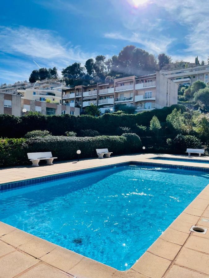 Studio Cosy Avec Terrasse Et Garage Saint-Laurent Du Var Limitrophe Nice Exterior foto